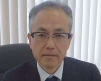 山崎　信夫さん